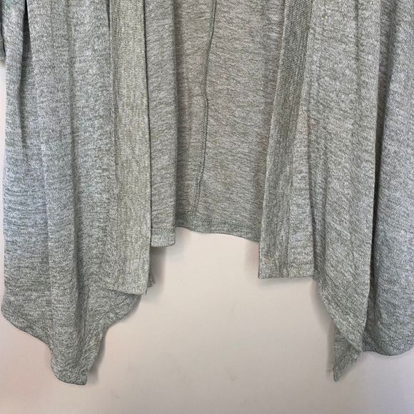 H BY HALSTON woman's size medium M open cardigan soft stretch gray kimono top - Picture 8 of 11